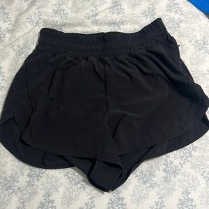 Track that 3 inch short black